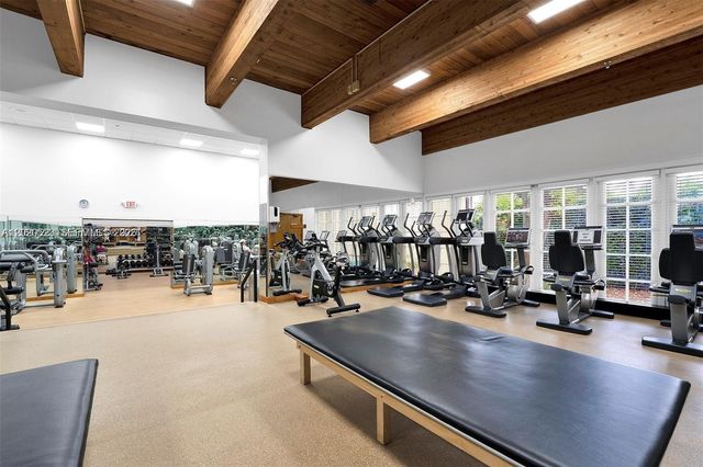 1000 Quayside Ter 701, Miami, FL 33138