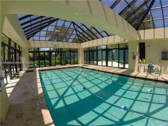 1000 Quayside Ter 701, Miami, FL 33138