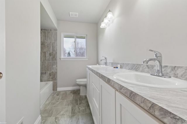 19911 Fenton Street, Roseville, MI 48066