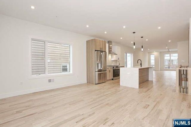 248 Morningside Avenue, Cliffside Park, NJ 07010