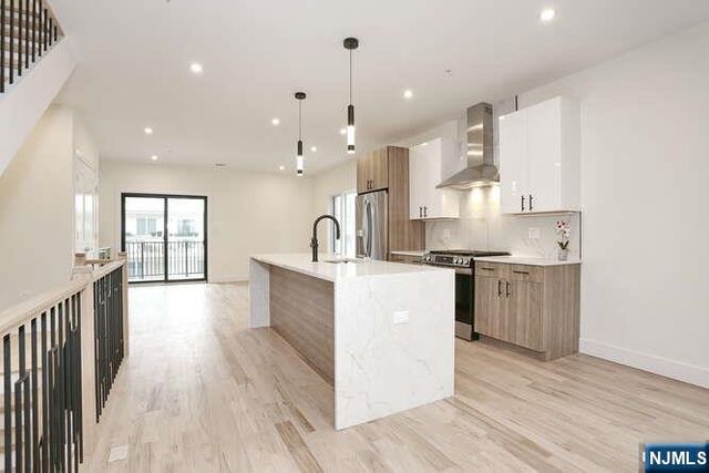 248 Morningside Avenue, Cliffside Park, NJ 07010