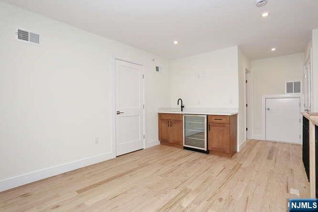 248 Morningside Avenue, Cliffside Park, NJ 07010