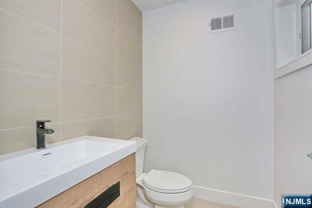 248 Morningside Avenue, Cliffside Park, NJ 07010