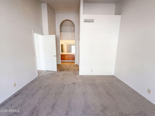 6018 W MESCAL Street, Glendale, AZ 85304
