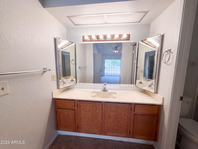 6018 W MESCAL Street, Glendale, AZ 85304