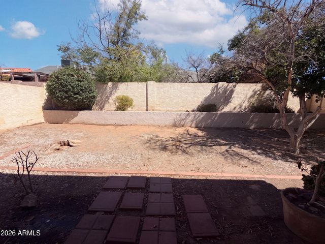 6018 W MESCAL Street, Glendale, AZ 85304