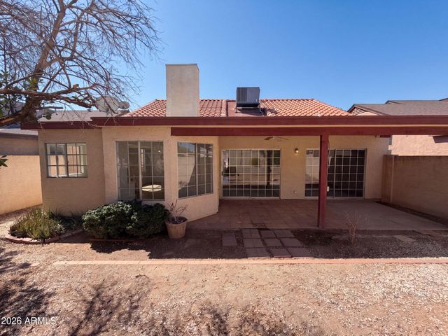 6018 W MESCAL Street, Glendale, AZ 85304