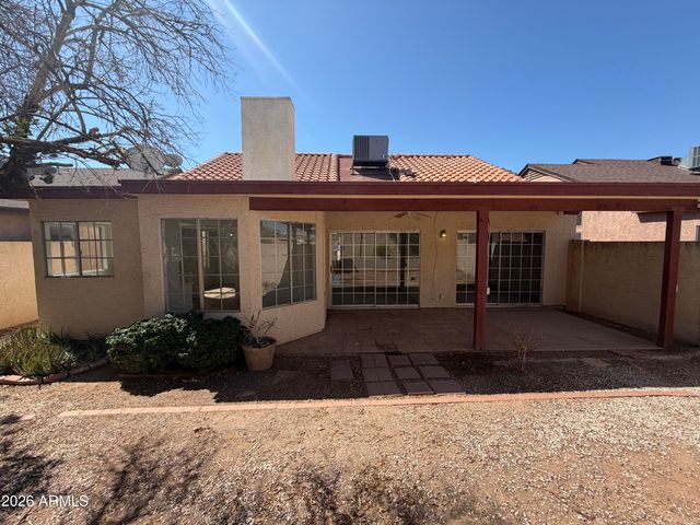 6018 W MESCAL Street, Glendale, AZ 85304