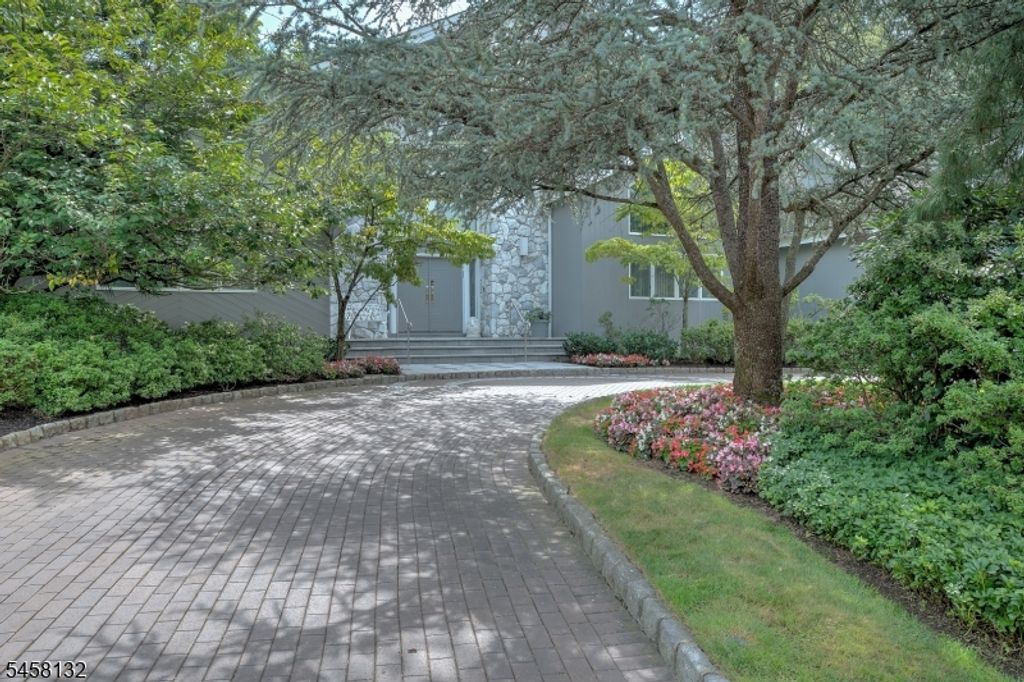 52 Edgemont Rd, West Orange Twp., NJ 07052 — photo 3