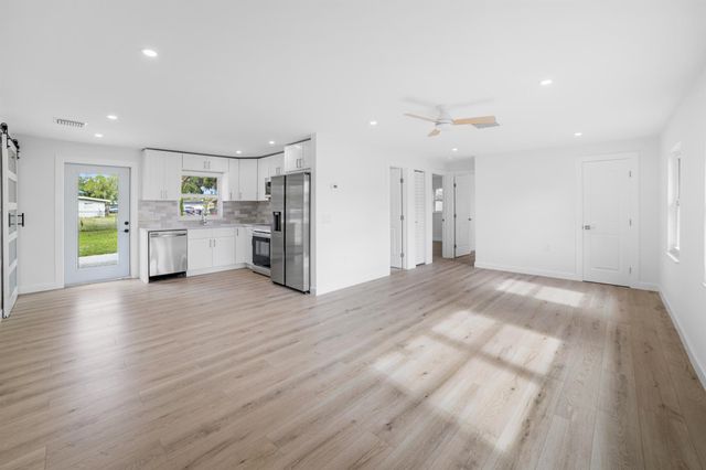 1008 SW 10th Street, Okeechobee, FL 34974