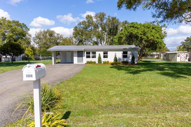 1008 SW 10th Street, Okeechobee, FL 34974