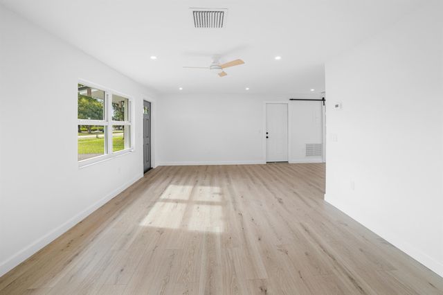 1008 SW 10th Street, Okeechobee, FL 34974