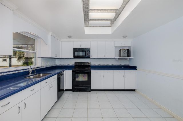9947 GROVE DRIVE, New Port Richey, FL 34654