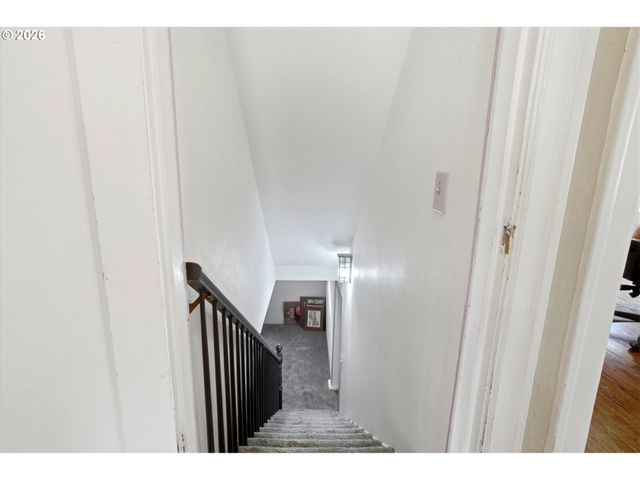 1160 COLUMBIA St Ne, Salem, OR 97301