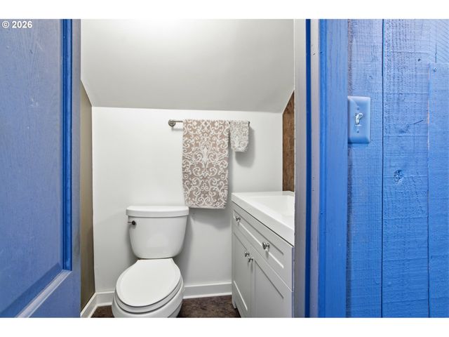 1160 COLUMBIA St Ne, Salem, OR 97301