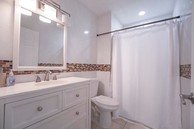 438 Lake Carol Drive, West Palm Beach, FL 33411