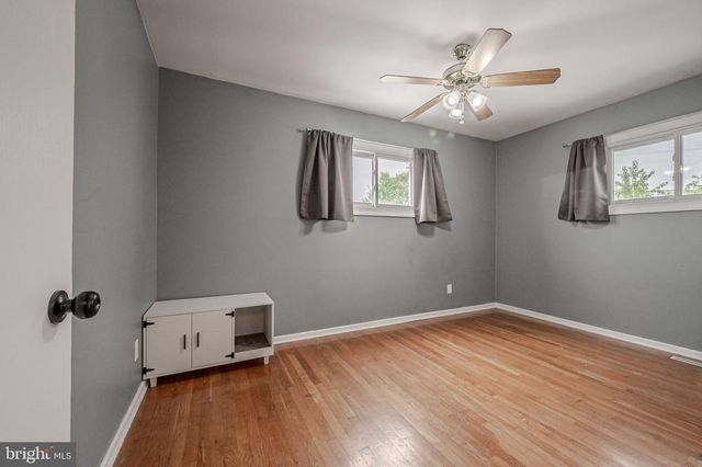 607 ILSE DR, Newark, DE 19713