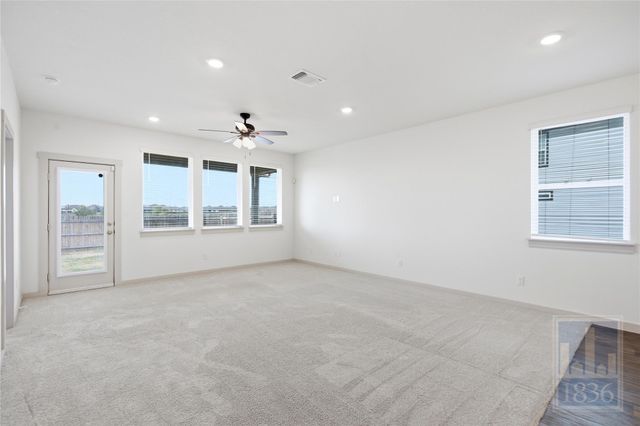 216 Big Cypress Bayou RD, Hutto, TX 78634