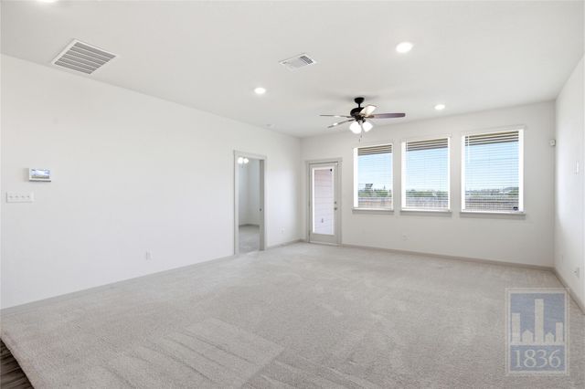 216 Big Cypress Bayou RD, Hutto, TX 78634