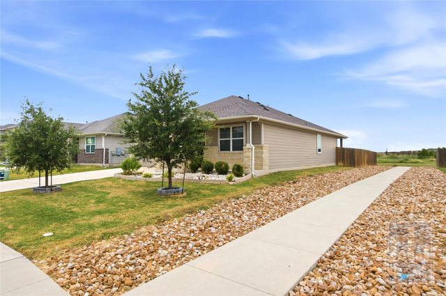 216 Big Cypress Bayou RD, Hutto, TX 78634
