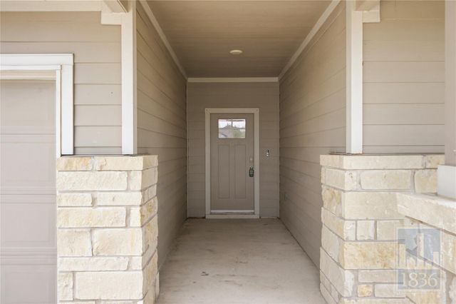 216 Big Cypress Bayou RD, Hutto, TX 78634
