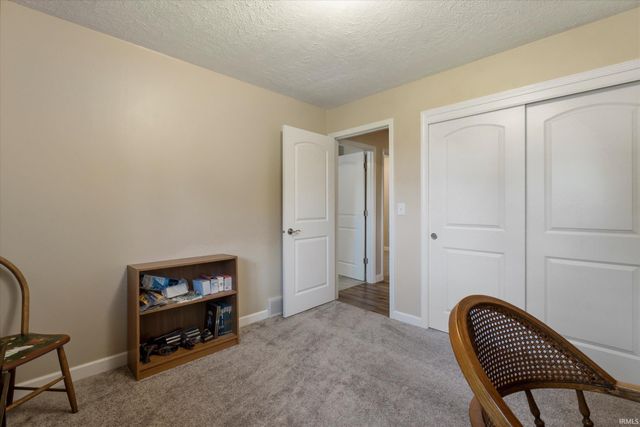 53097 Old Farm Road, Elkhart, IN 46514