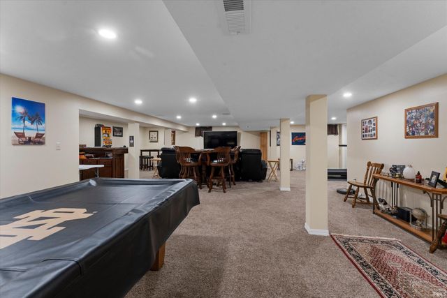 53097 Old Farm Road, Elkhart, IN 46514