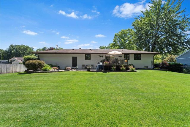53097 Old Farm Road, Elkhart, IN 46514