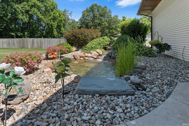 53097 Old Farm Road, Elkhart, IN 46514