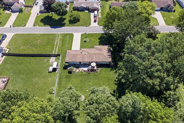 53097 Old Farm Road, Elkhart, IN 46514