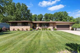 53097 Old Farm Road, Elkhart, IN 46514