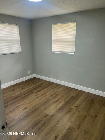 5238 MONCRIEF Road W, Jacksonville, FL 32209