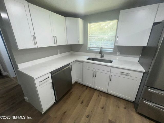5238 MONCRIEF Road W, Jacksonville, FL 32209