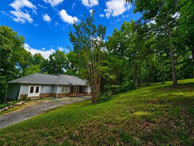 330 Glenridge Drive, Cleveland, GA 30528