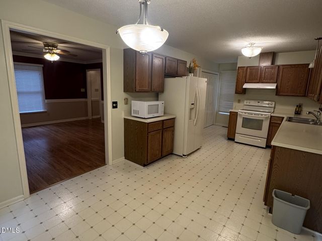 5019 Simmons Branch Trail, Raleigh, NC 27606