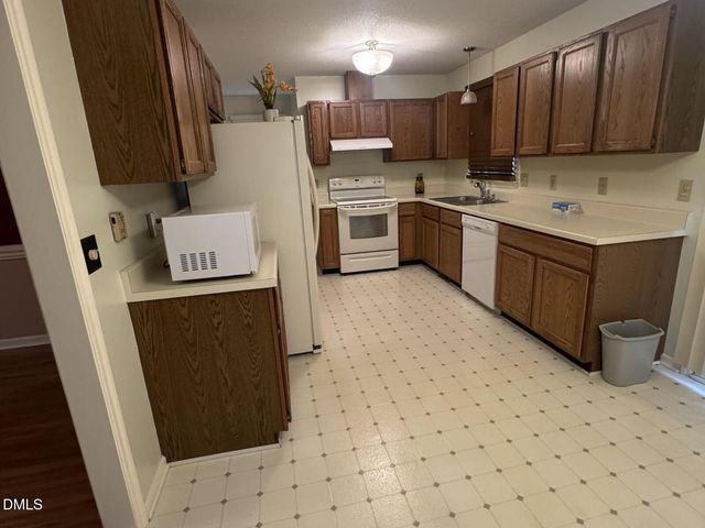 5019 Simmons Branch Trail, Raleigh, NC 27606