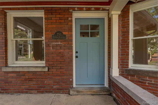 751 Van Dyke Street, Detroit, MI 48214