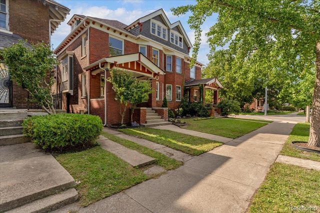 751 Van Dyke Street, Detroit, MI 48214