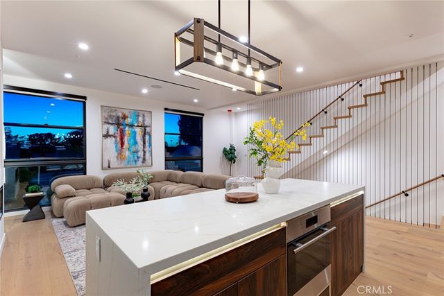 3975 Frances Avenue, West Los Angeles, CA 90066