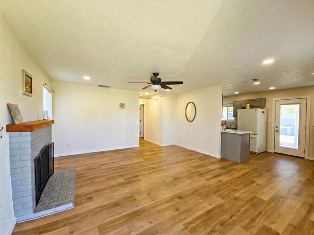 6519 Prentiss Dr, Sacramento, CA 95823