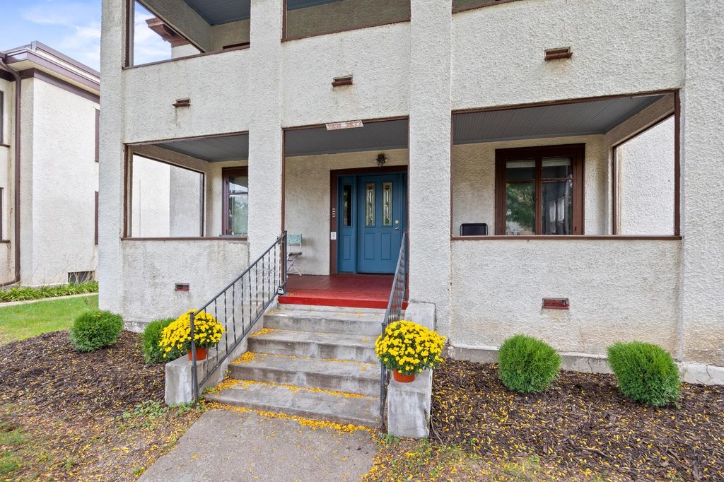 3831 Grand Avenue S, Minneapolis, MN 55409 — photo 3