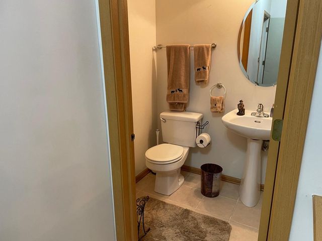 724 COUNTY LINE Road 724, Aurora, IL 60502