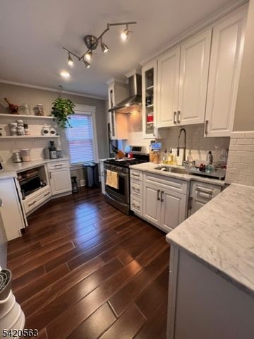 19 Zabriskie Street, Haledon Boro, NJ 07508