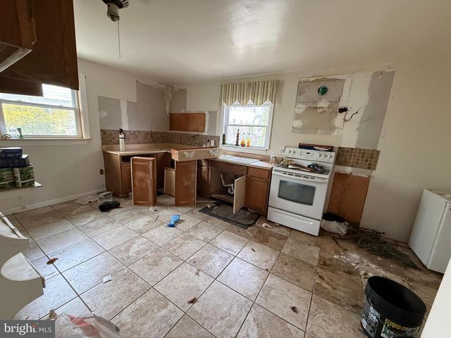 105 HAMPTON ST, Bridgeton, NJ 08302