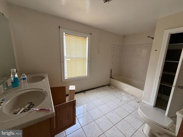 105 HAMPTON ST, Bridgeton, NJ 08302