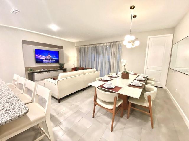 8004 FORMOSA VALLEY PLACE, Kissimmee, FL 34747