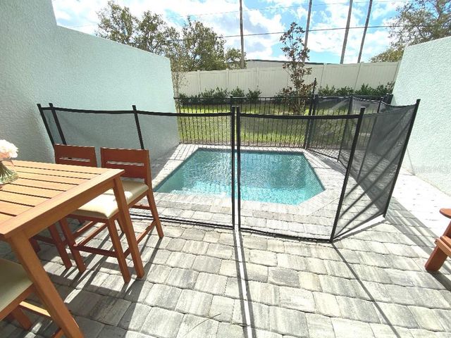 8004 FORMOSA VALLEY PLACE, Kissimmee, FL 34747