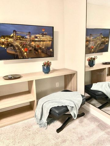 8004 FORMOSA VALLEY PLACE, Kissimmee, FL 34747