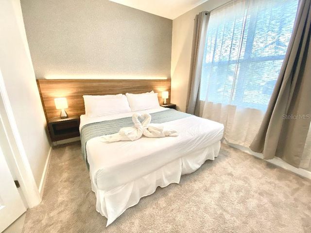 8004 FORMOSA VALLEY PLACE, Kissimmee, FL 34747