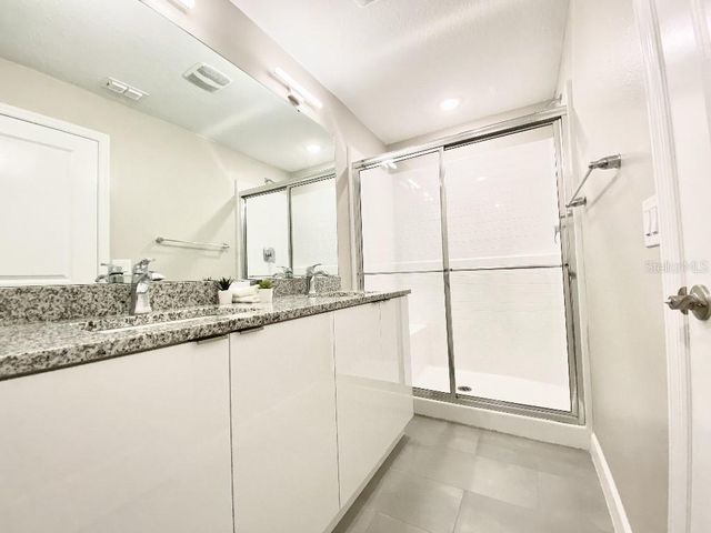 8004 FORMOSA VALLEY PLACE, Kissimmee, FL 34747